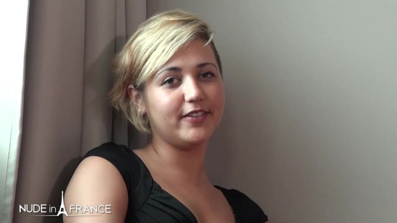 Nude in France: Sextape di una giovane matrigna paffuta infedele che ha bisogno...