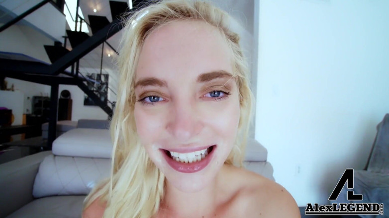 Alex Legend: Une ado sexy se fait fourrer par deux énormes bites !