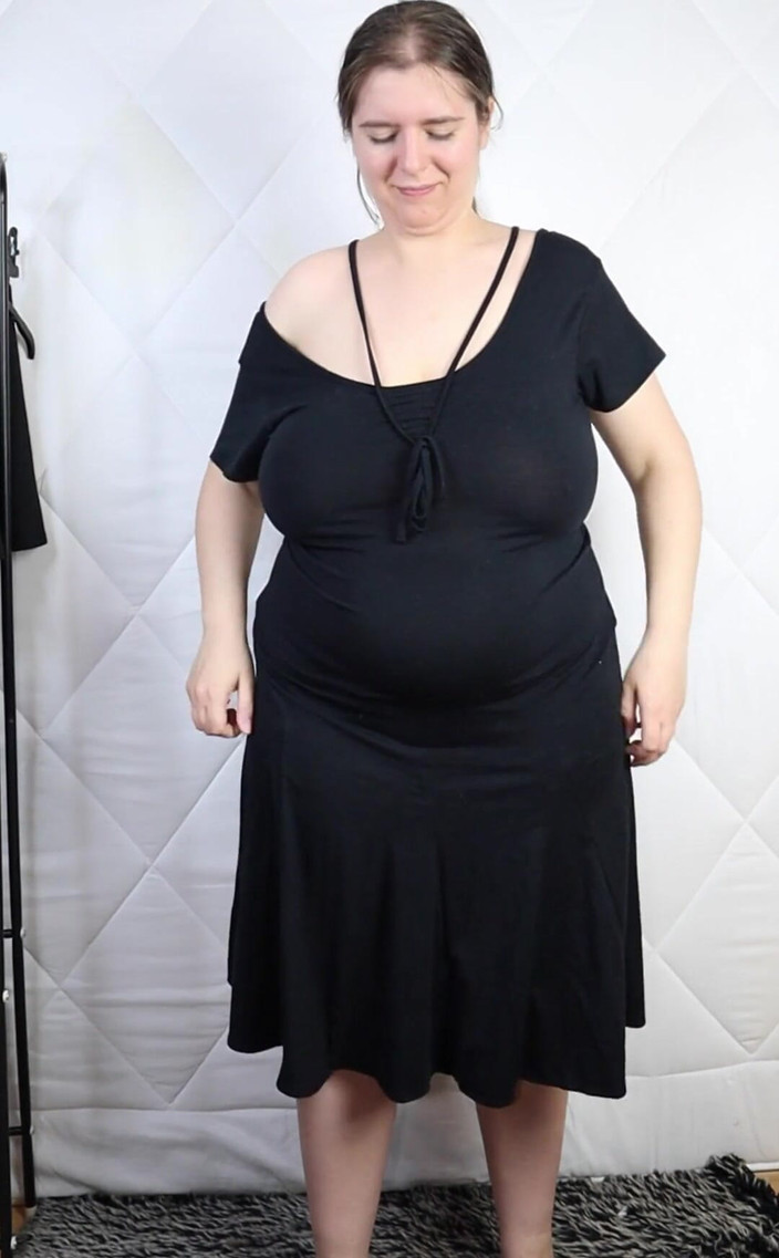 Lena Rose: Zkoušení dlouhých šatů