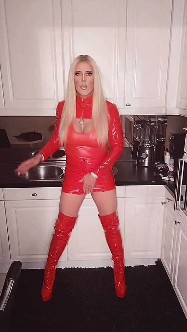 Melissa Glamour: 레드 Pvc 트랜스