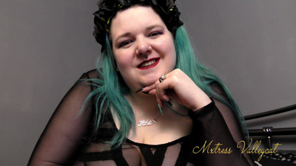 Mxtress Valleycat: Hotwife Gothic