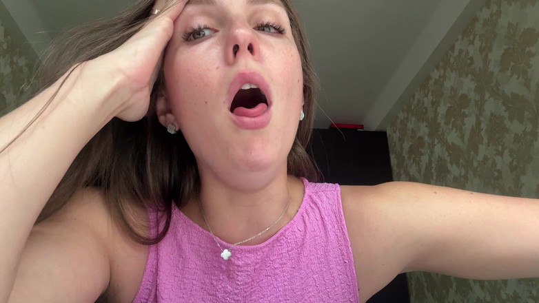 Hottie goddess: 혀 가래 침 광란