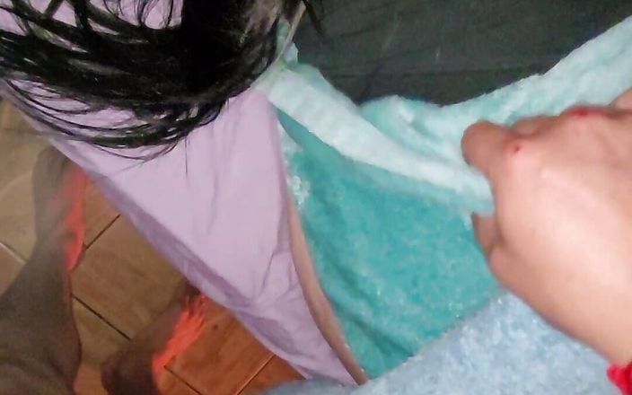 Pareja ardiente: She Wakes up with Her Dick Inside and Screams Like...