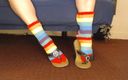 TLC 1992: Fuzzy rainbow calze indovina infradito di pelle