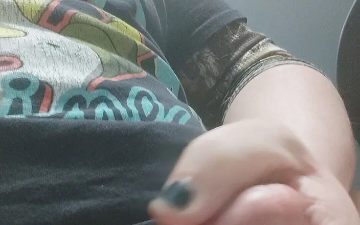 Shilo Bangz: Rest stop wank and cum.
