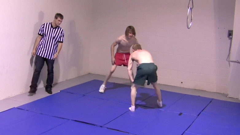 Dream Boy Bondage: Lupte pe dezbrăcate - capitolul 5