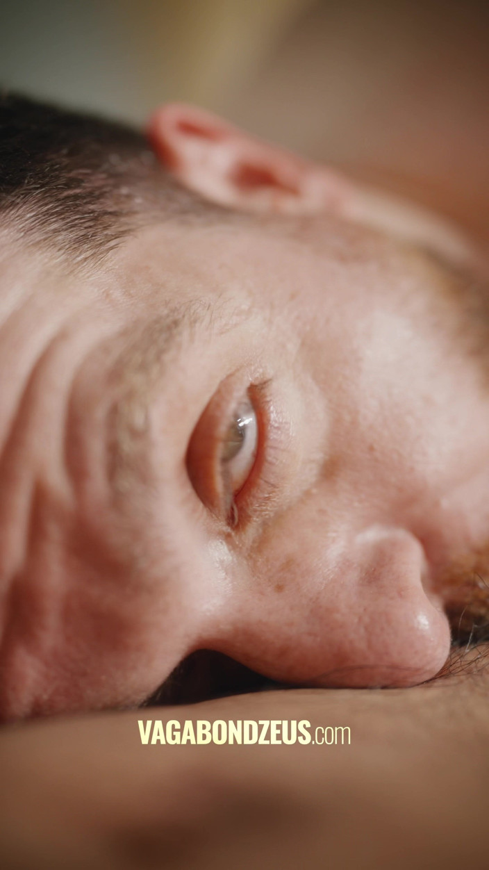 VagabondZeus - Erotic Filmmaker: Suriyeli su samuru seks kölem oluyor ve sikiliyor