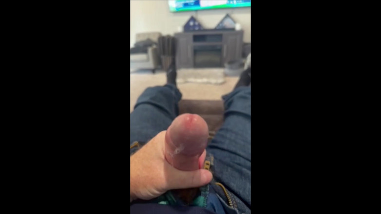 Picoo: Une rouquine se branle après le travail