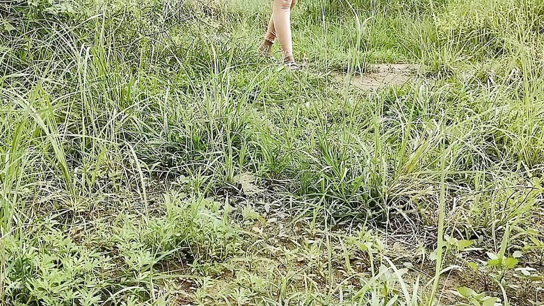 Fuckkkker: Секс-відео падчерки, відтрахана вітчимом наодинці в полі, брудні розмови
