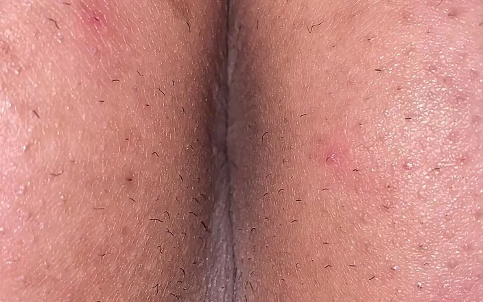 Kyotosigakk: A man exposes his asshole. Take a close-up shot so...