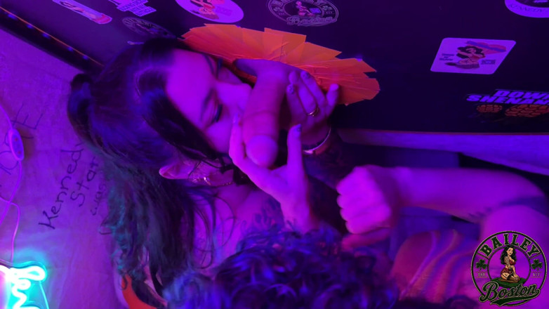 Sharedwife90: Bailey Boston și Kennedy Starling Share Bwc la gloryhole