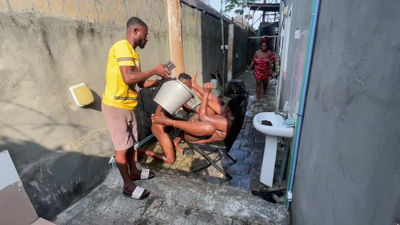 Sex naija 1: Jackson Futai și mix cremos Shuga