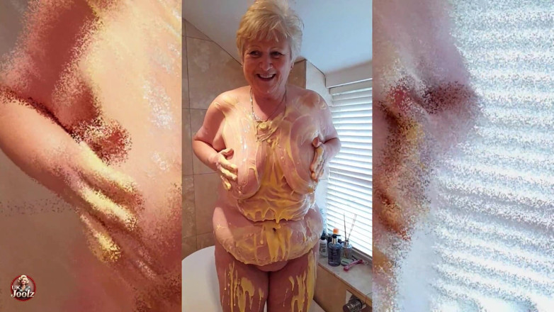 Uk Joolz: Хто-небудь для Заварного крему!