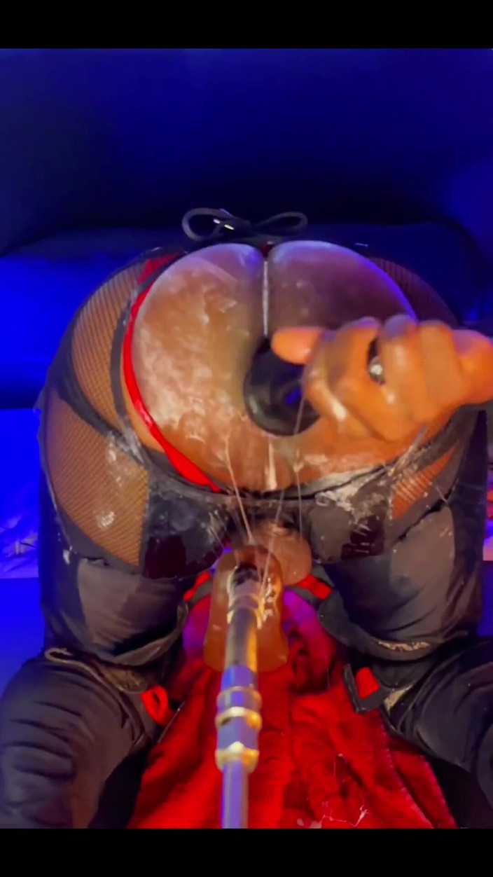 DipsoDeep: クリーミー・バット・マシーン・ファック