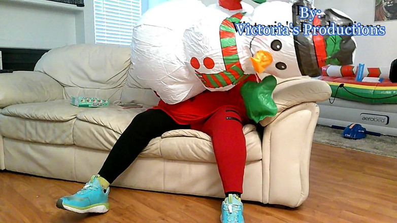 BBW nurse Vicki adventures with friends: BBW Rijpe Roodharige Verpleegster Vicki Pijpt Opblaasbare Sneeuwpop Voor Jou