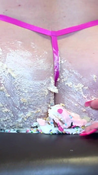 PAWG Smashes Birthday Cake with Her Big Booty
