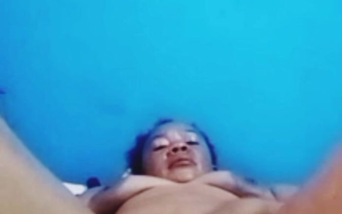 Sugarmama video call mutual masturbation: Мама играет с ее киской на видеозвонке, ep6