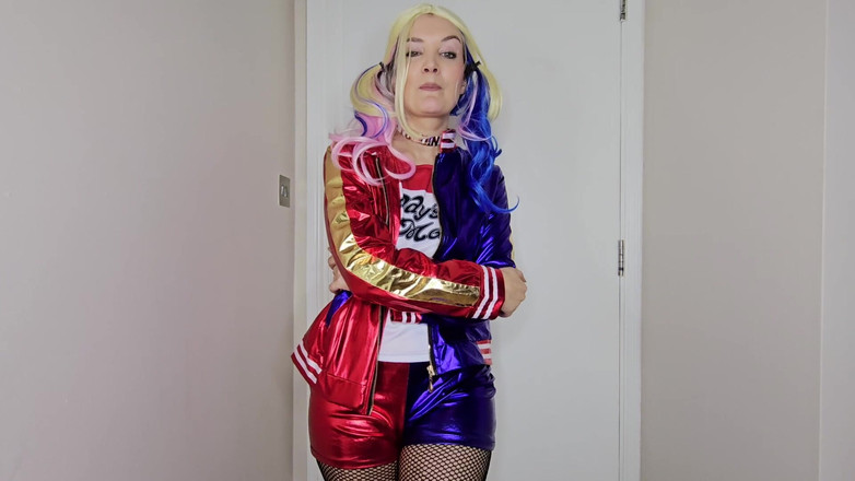 Faye Taylor: Harley Quinn - instrucțiuni de masturbare