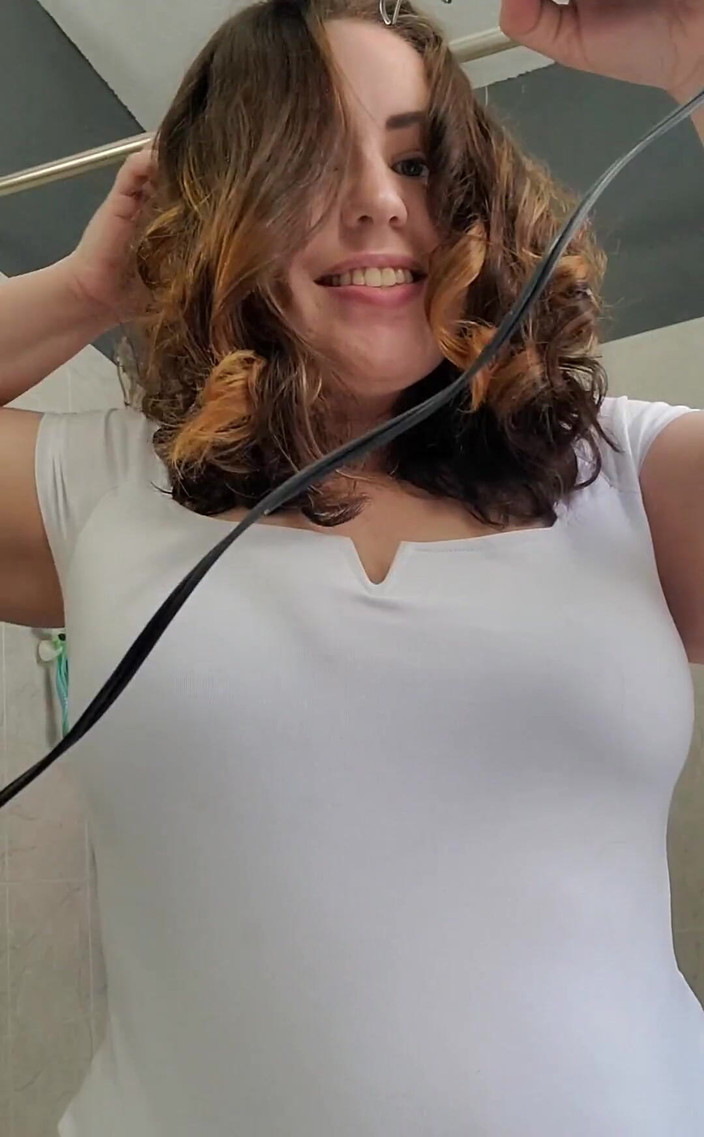 KinkyKatie: Cantik untukmu, Ayah! Kamu bikin aku jadi super seksi!