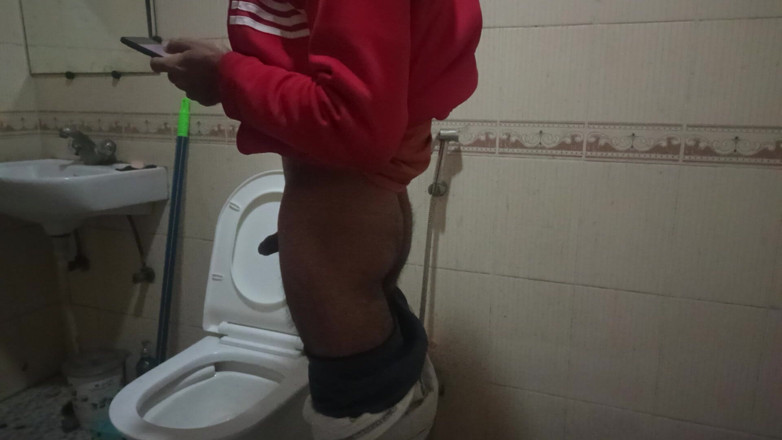 Brijesh 270: Desi in Bathroom
