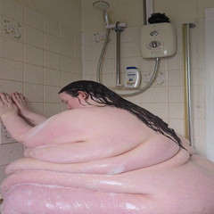 SSBBWLadyBrads: SSBBW sednout si boje ve sprše