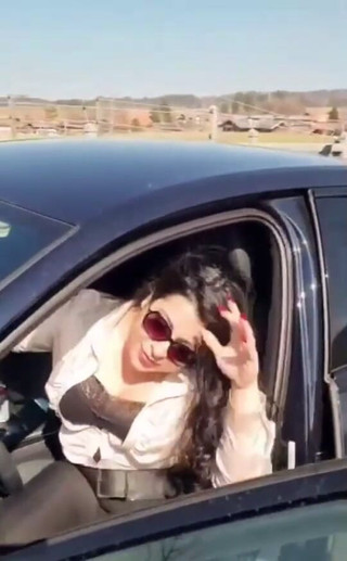 LadyAyse5: Na shleď otroky, odcházím