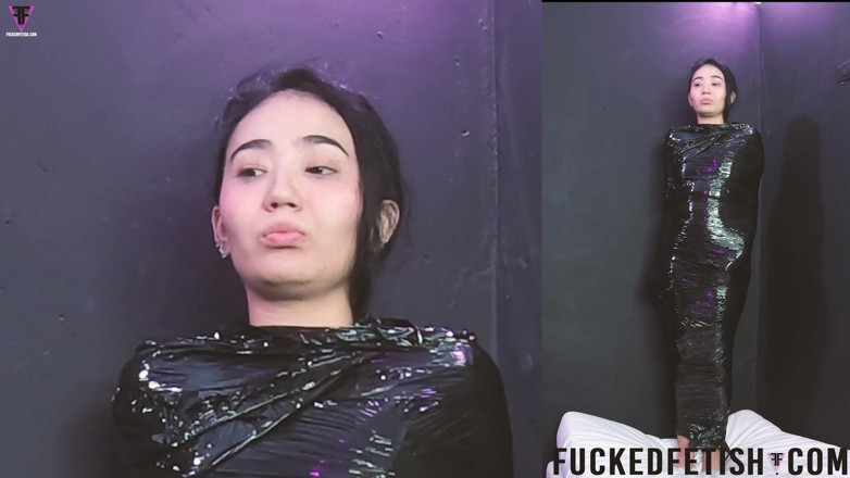 Fucked fetish: 高清莫尼李第一个木乃伊呼吸玩袋游泳帽