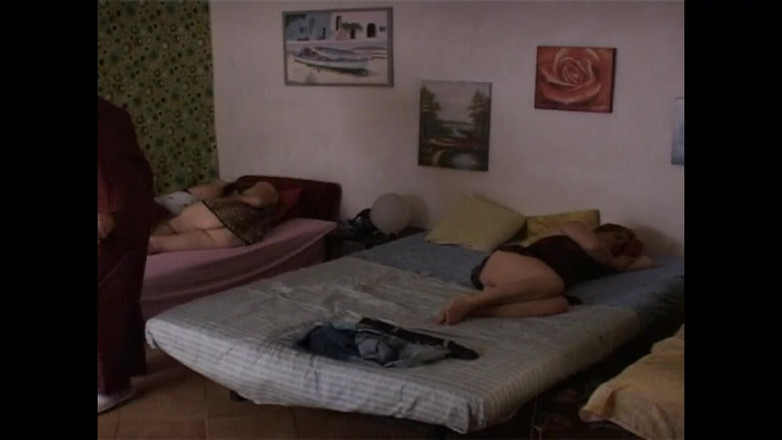 XTime Vod: Fiesta de sexo en casa