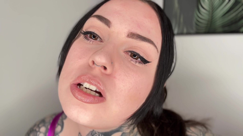 Miss Valentina: Oční kontakt Mesmerise