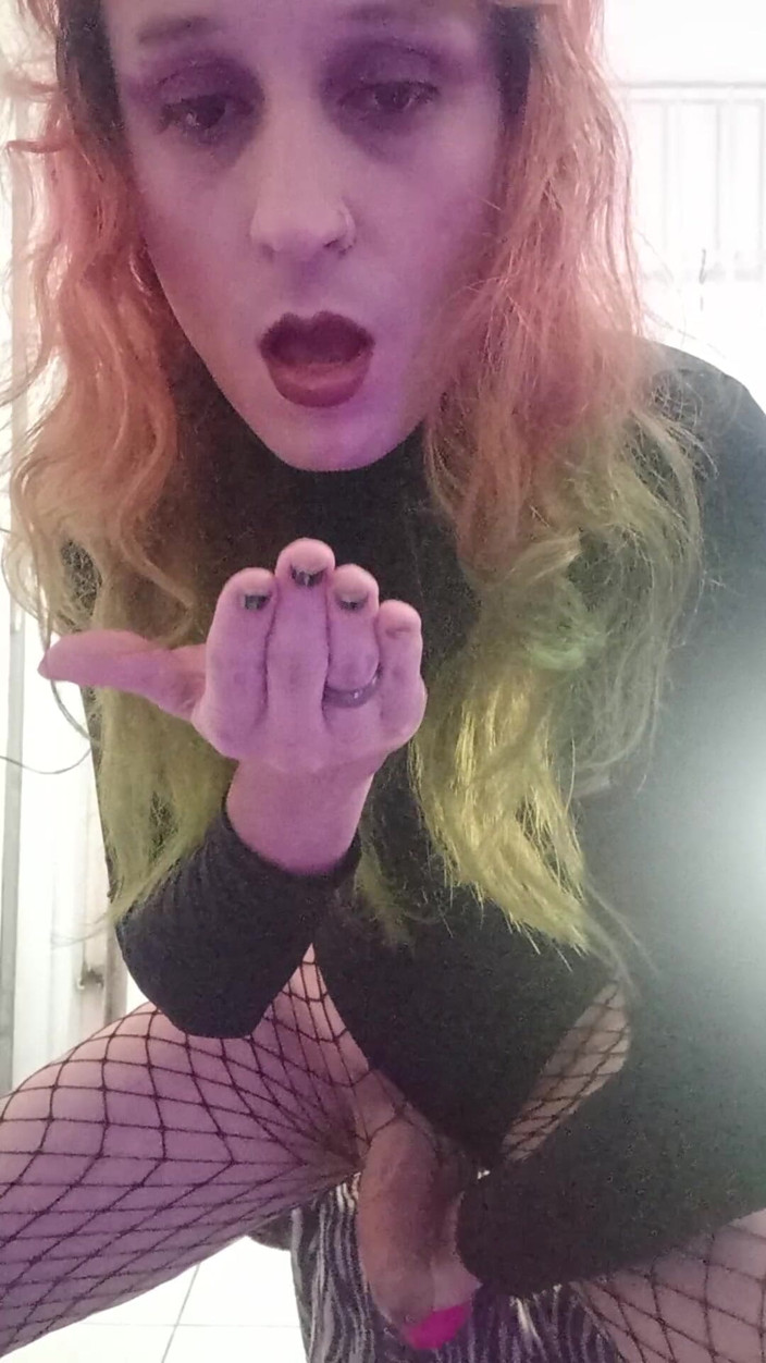 Nyxie Branco: Toy And Sissyhypno