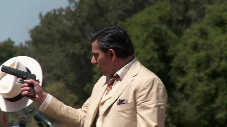 American Idol X: Hot meeting in vintage clothes in the countryside