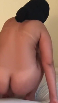 Hijab Arab Girl Masturbating