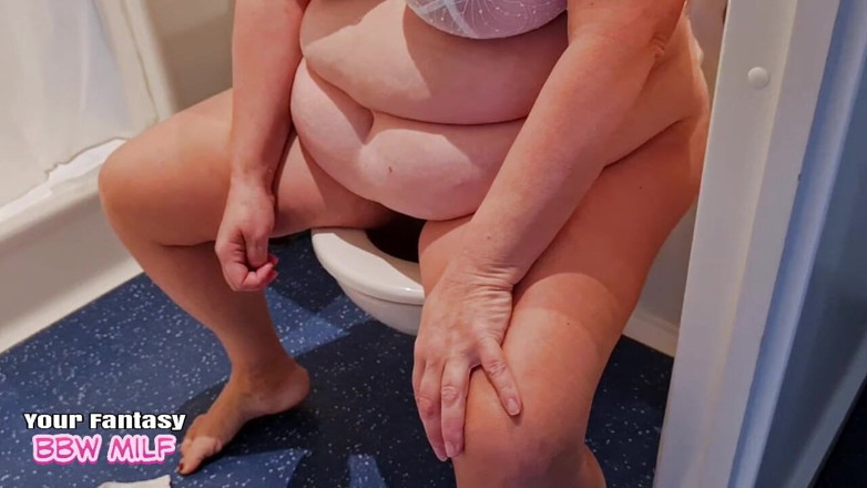 BBW_Wife: MILF montel swinger matang berkencing emas pada waktu pagi selepas...