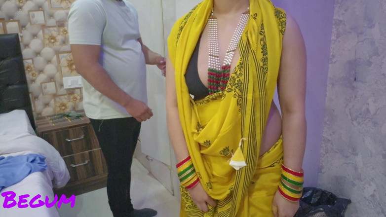 Rukshaar Begum: サーリは彼女がパーティーから来たときにジジュとセックスします