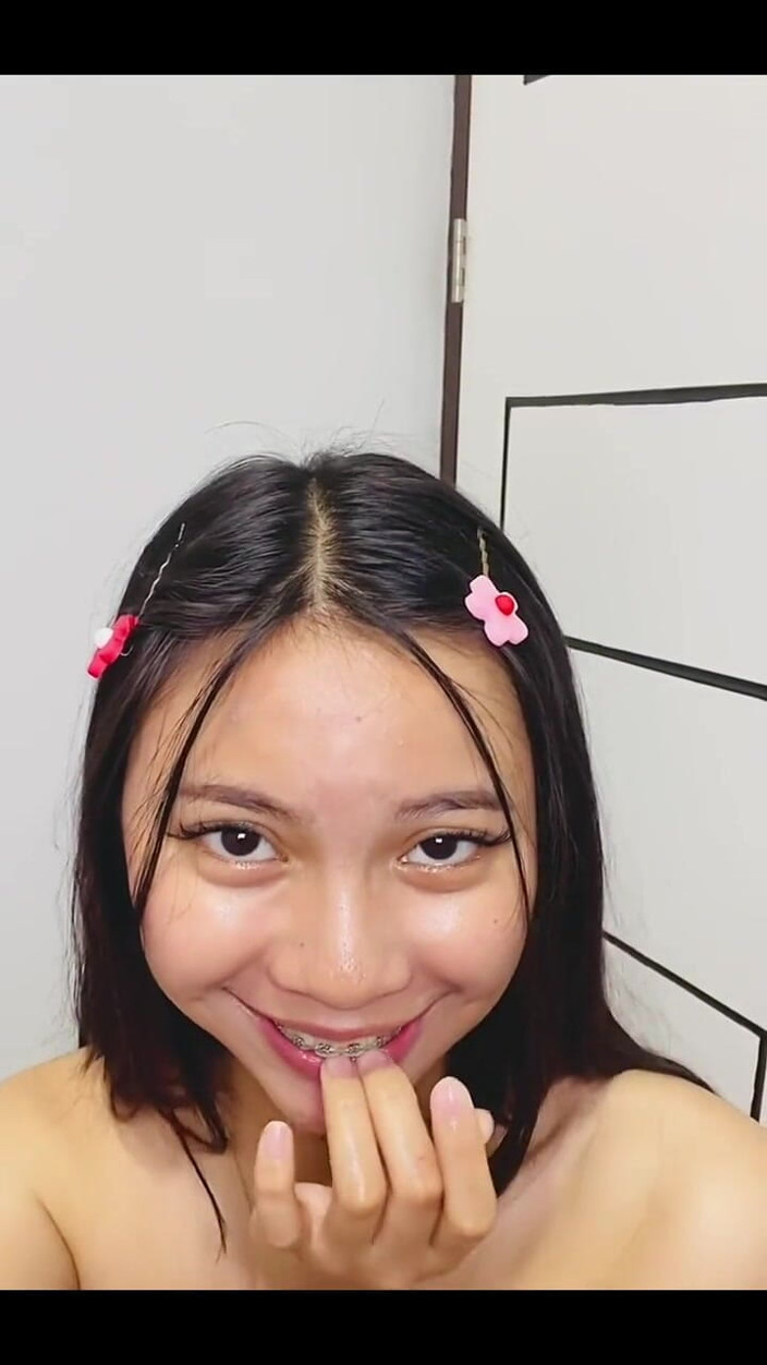 Cherrryblisss: Cute Girl