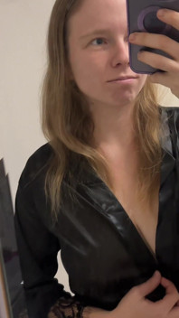 ストリップ