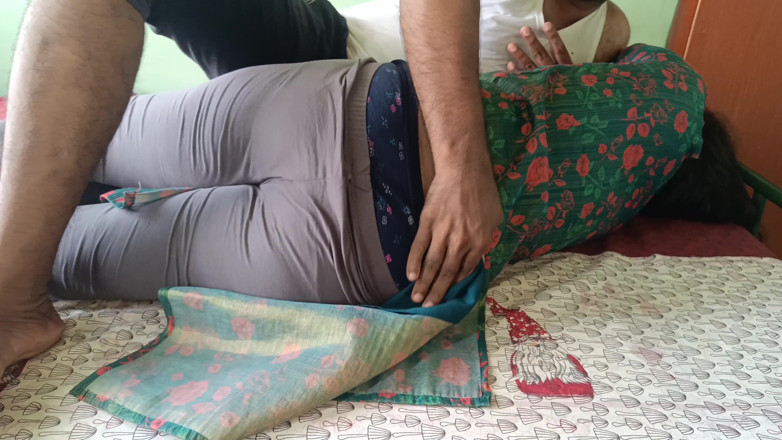 Wonder: Las mujeres casadas compartieron cama y follaron caliente con la...