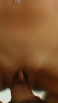 POV 달콤한 미시 블루는 슬프게 보였기 때문에 긴 하루를 위해 합류합니다.