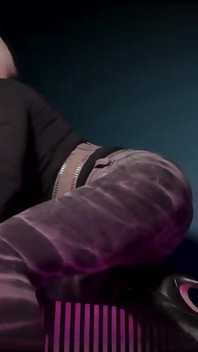 Helena Locke Cuck untuk But dan Seluar Jeans