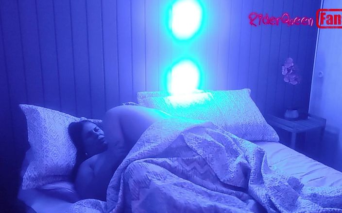 Riderqueen: Dobrodružství nevlastní matky - pouze pro fanoušky Slowmotion