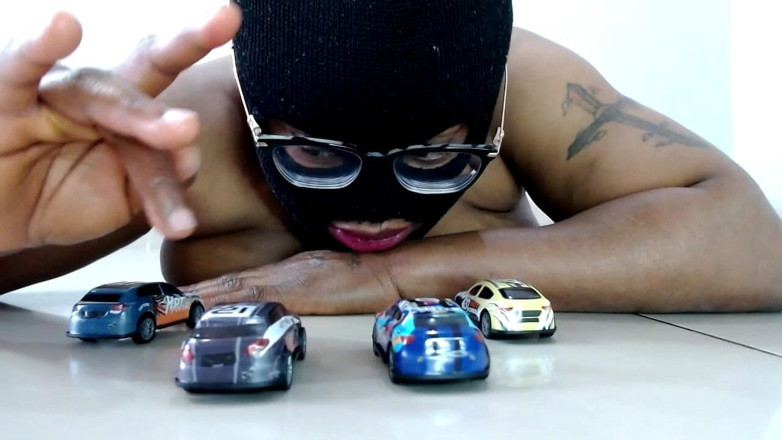 Maeling: Nascar Truck Series Swallowed Chewed Crushed by Giantess