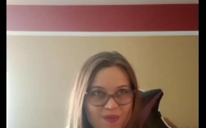 Kira Burn: Watch me talking to you