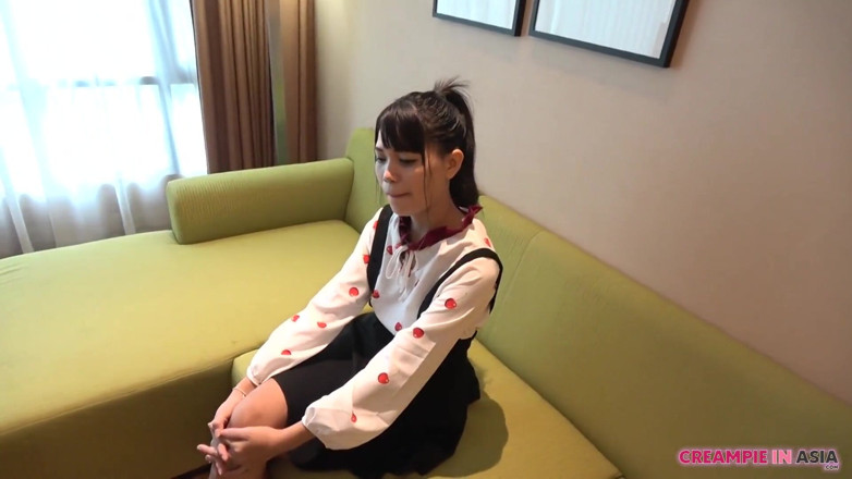 Creampie In Asia: Tiro na buceta dela e empurrei com meu pau