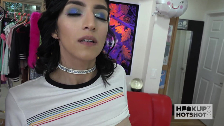 Hookup Hotshot: Brunette spinner Destiny Love meets random guy online for rough...