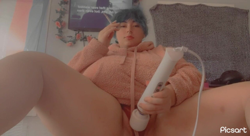 Mushroombitchx: Asap pagi Ft. Wand Hitachi saya