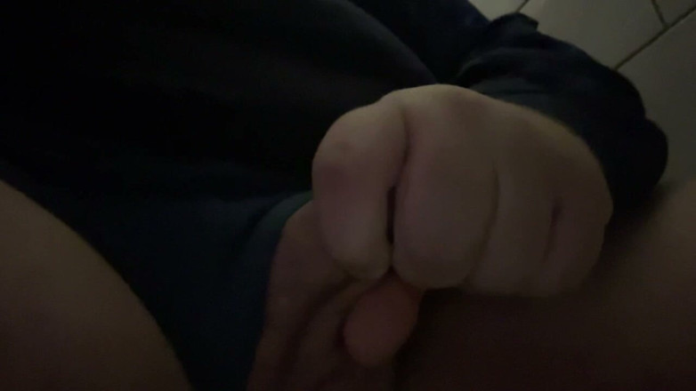 Makssssimus: Jerking off in a Public Restroom Stretching My Little Uncircumcised...