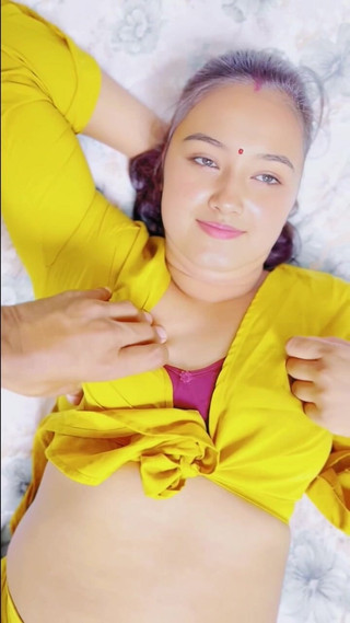Lust Suman: Sevimli genç kız ilk kez üvey erkek kardeşini amını sikiyor, sıkı...