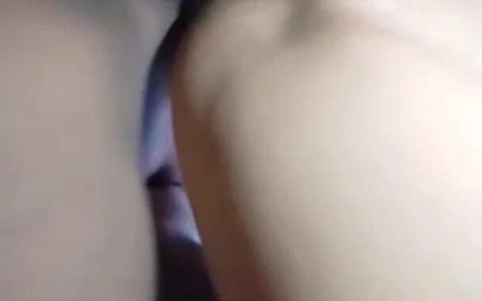 coupleofhoney: Aku ngentot istriku dua kali berturut-turut