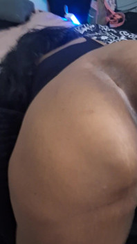 Brown Pussy Poppin!!