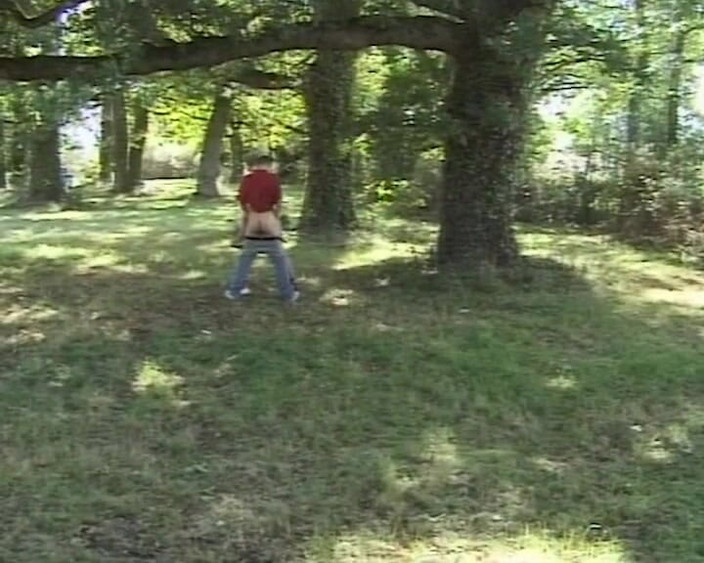 BB Video - Vintage Story: Německá MILF amatérka Venkovní velká přírodní prsa Blondýna # 2